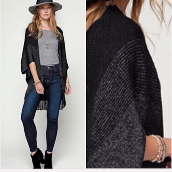 📍FLASHSALE ONE SIZE Red Shimmer Boho Cardi - Picture 4 of 5